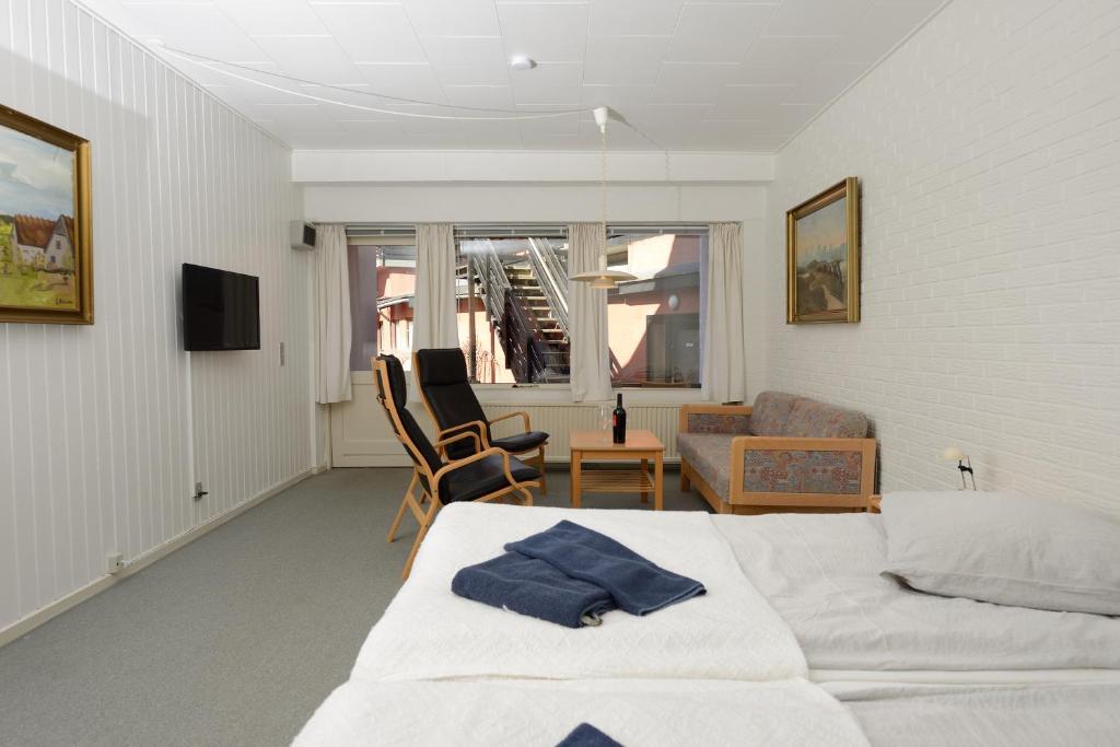 Hotel Gudhjem Zewnętrze zdjęcie